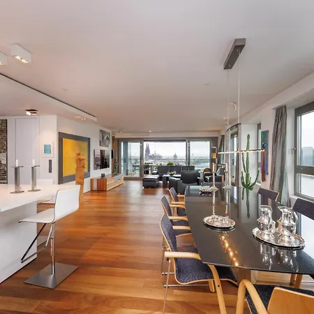 Apartment 3br Penthouse Kranhaus - What'app - 0034-635-520-036 - For Reservations!